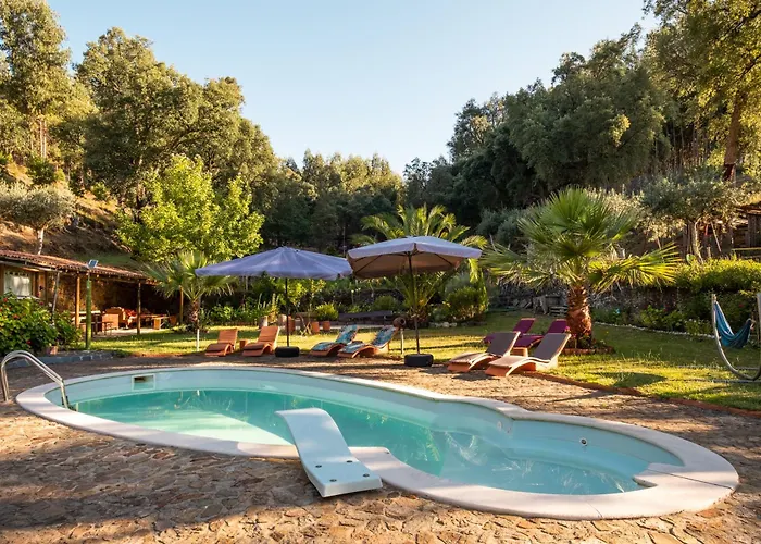 Quinta Dos Sarilhos 게스트하우스 4*